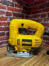 Лобзик Dewalt DWE249