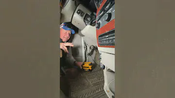 Interesting 12V Automotive Battery Maintainer by DeWalt!